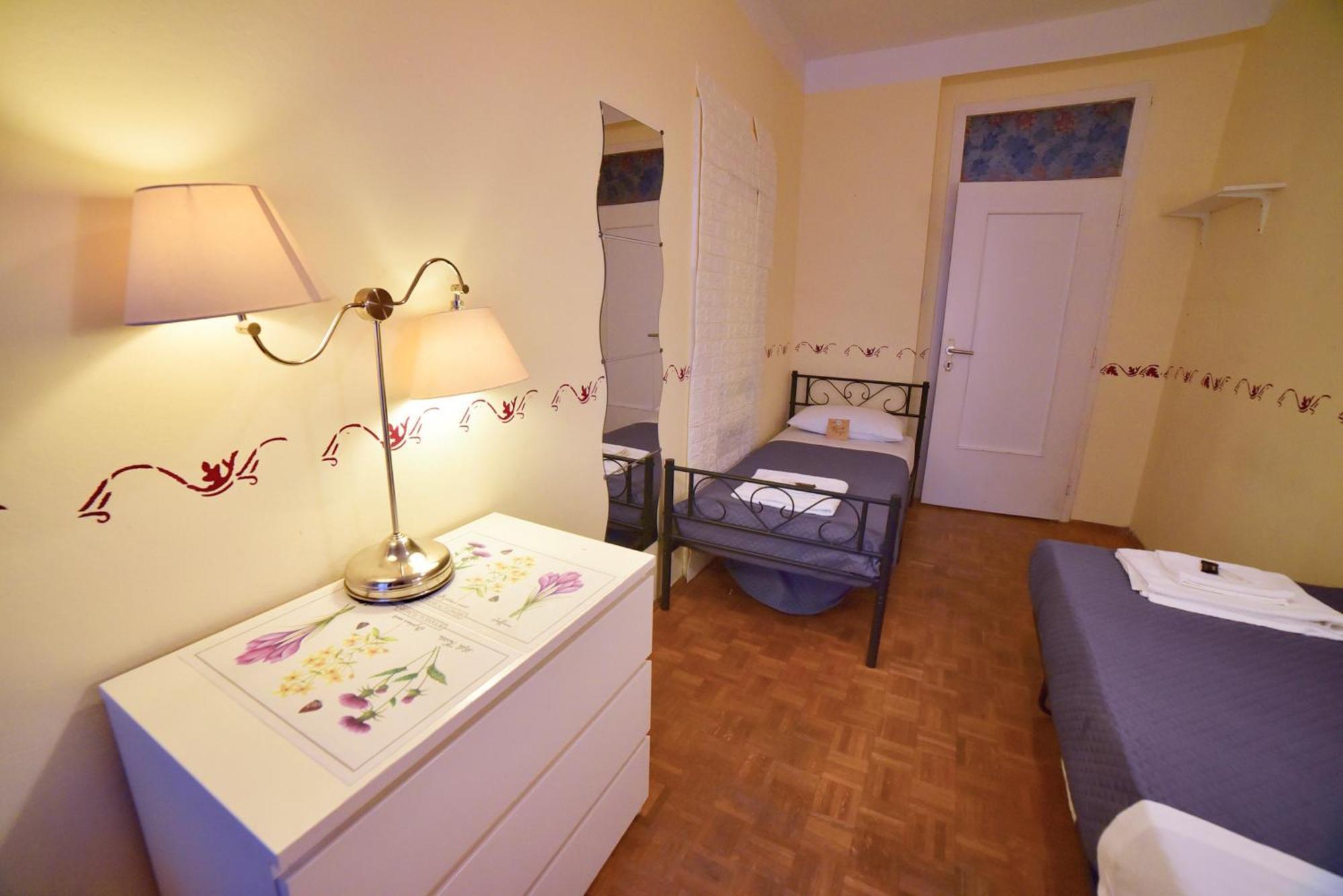 Barcolana Lodge - Hostel Trieste Eksteriør bilde